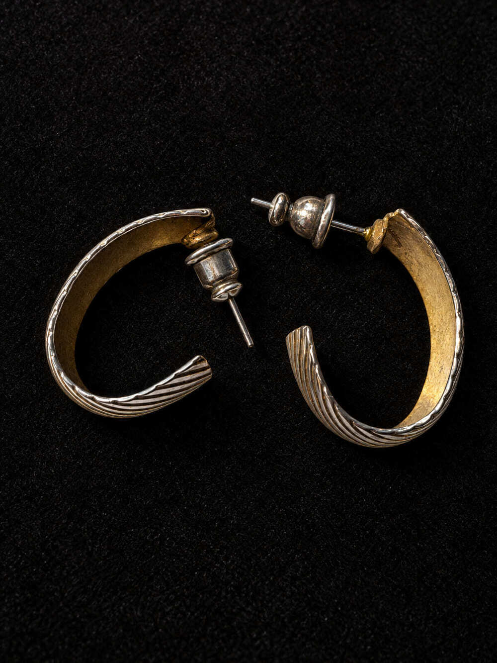 ⚜️ Hoop Earrings | Two-Tone Gold-Tone & Silver-Tone | Post Back 💗